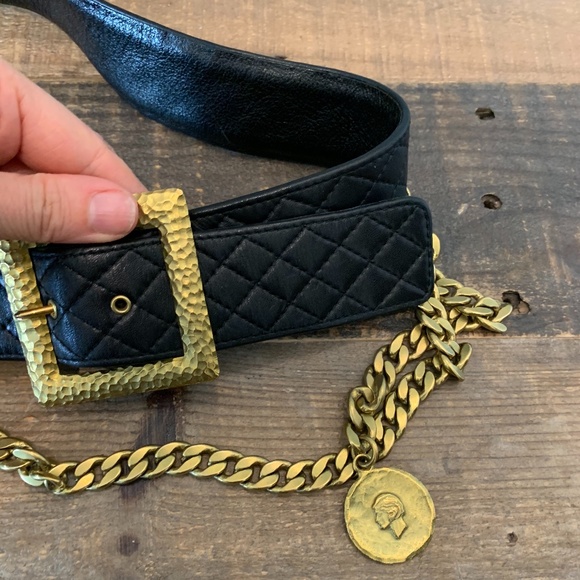 Vintage Chanel Iconic Chain Belt with Pouch - Picture 7 of 11